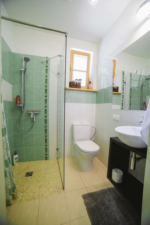 Studio Apartment In Private House ريغا الغرفة الصورة